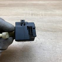 74932D 061201  Air flap motor/actuator Volvo S60