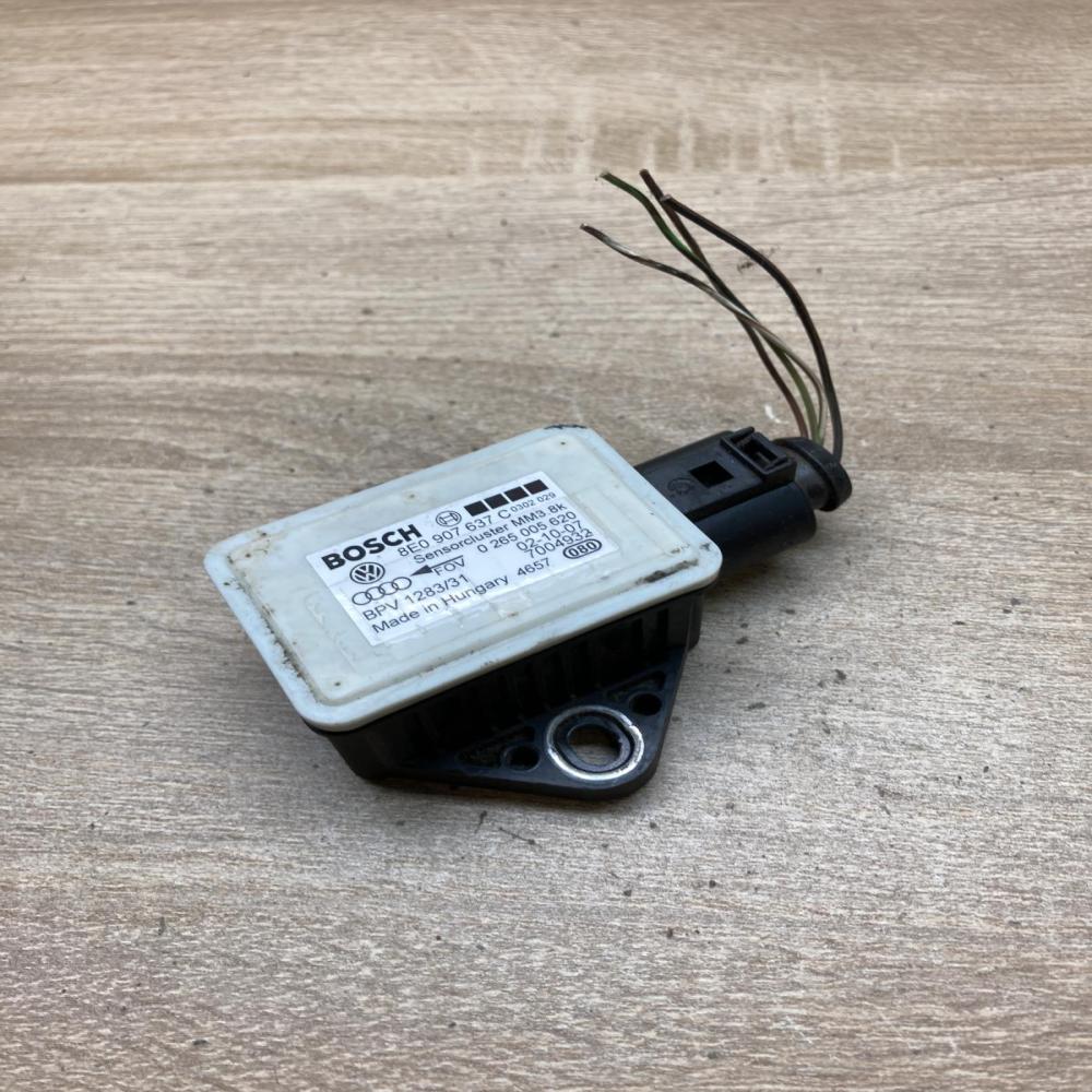 8E0907637C 0265005620  ESP acceleration yaw rate sensor Audi A4 S4 B6 8E 8H
