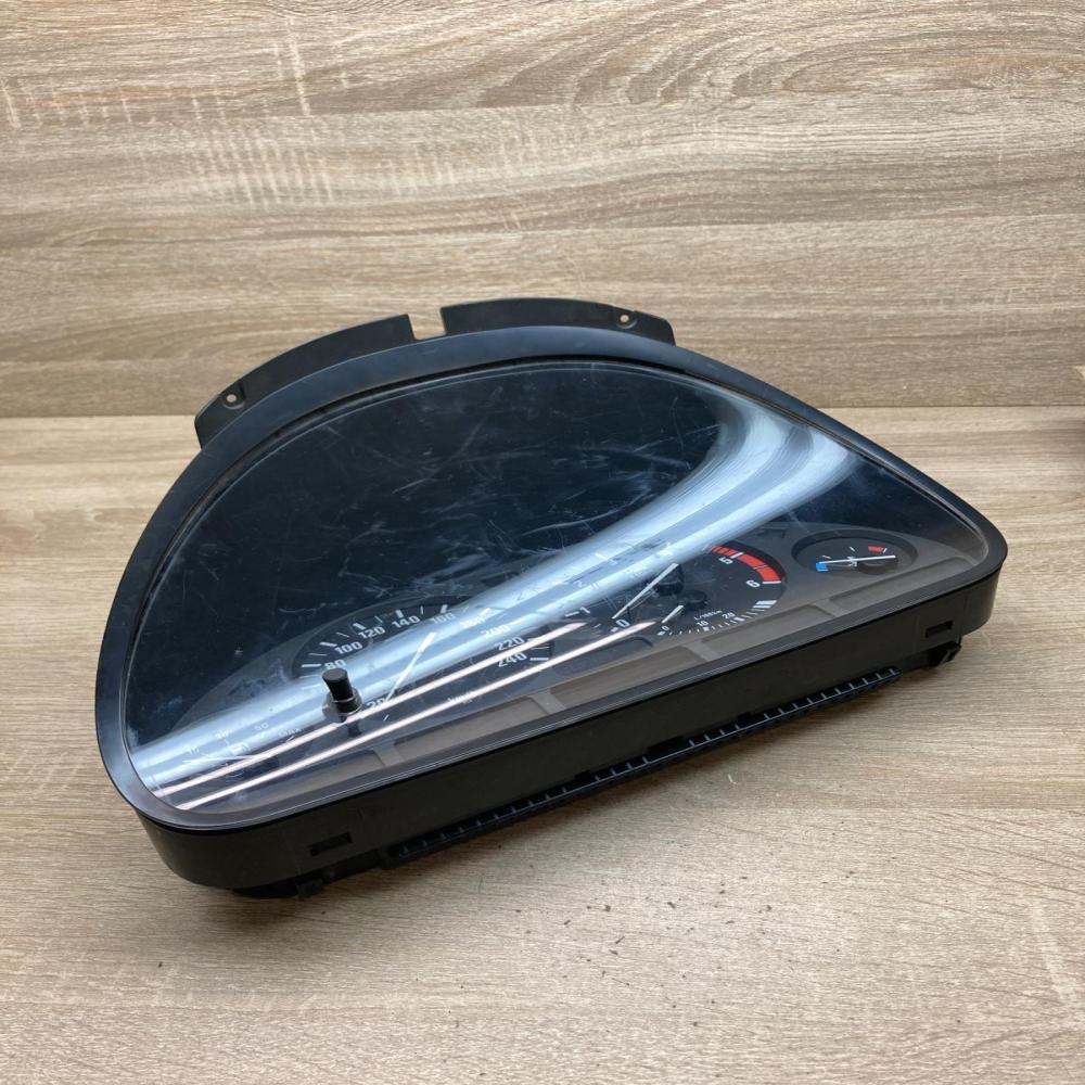 8381198 110008735  Speedometer (instrument cluster) BMW 5 E39