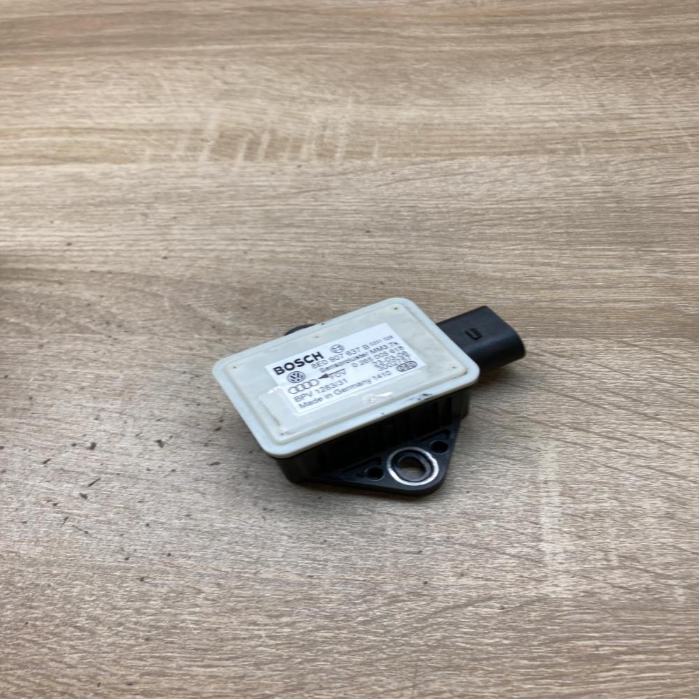 8E0907637B 0265005618  ESP acceleration yaw rate sensor Audi A4 S4 B6 8E 8H
