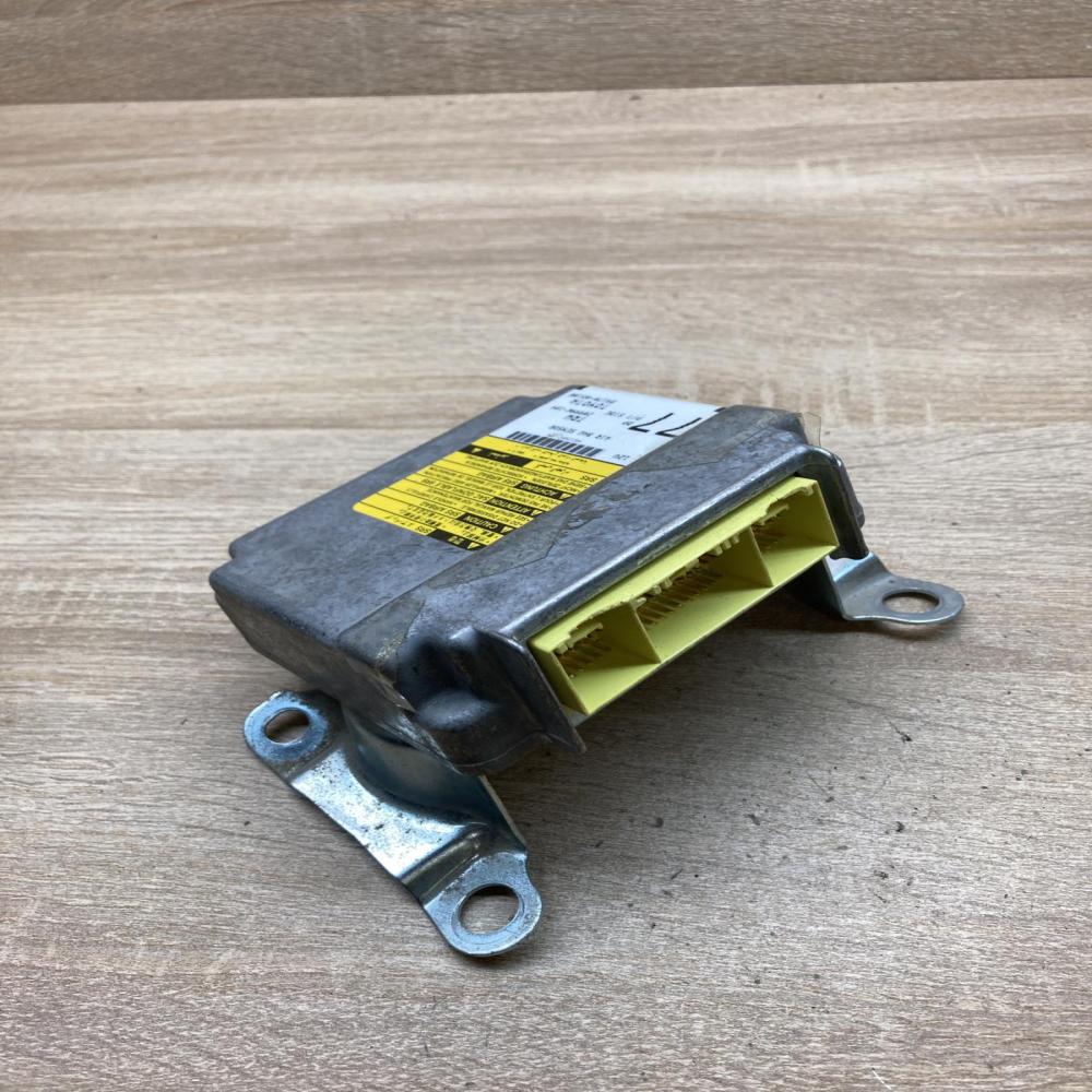 89170 0D100 891700D100  Airbag control unit/module Toyota Yaris