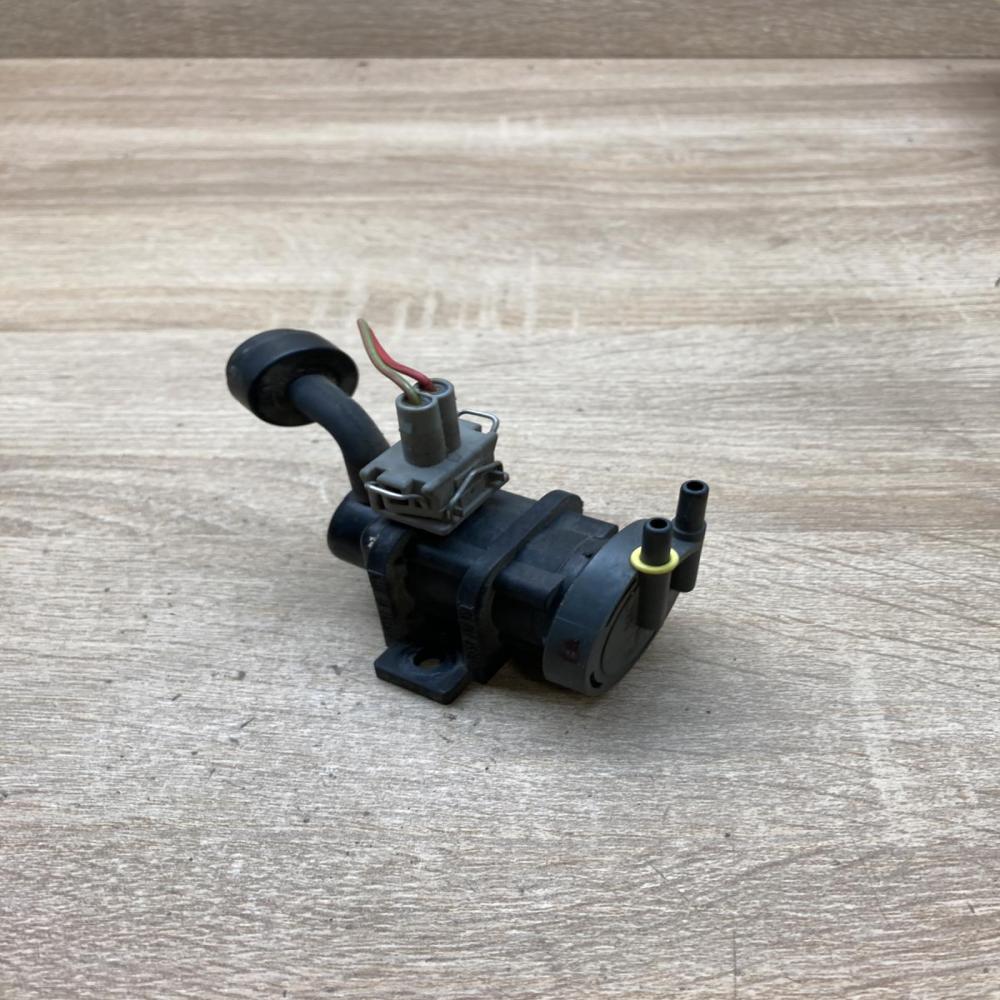 09128022   Vacuum valve Opel Vectra C