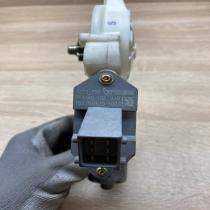 0130822031 69830 05100  Rear door window regulator motor Toyota Avensis T250