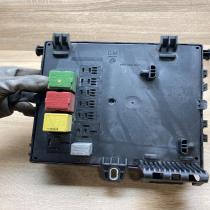 13112914   Fuse module Opel Vectra C