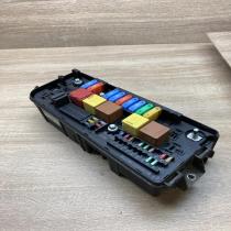 13144711   Fuse module Opel Signum