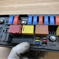 13187505   Fuse module Opel Vectra C