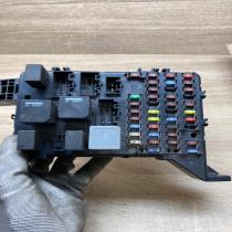 4S7T 14A073 AB 4S7T14A073AB  Fuse module Ford Mondeo Mk III