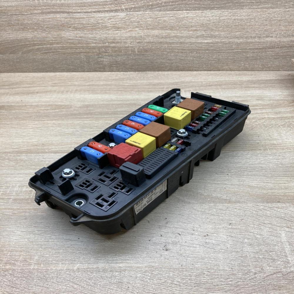 13144709   Fuse module Opel Vectra C
