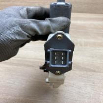 0130822032 999060 102  Rear door window regulator motor Toyota Avensis T250