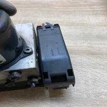 100925 01103 2M51 2M110 EB  ABS Pump Ford Focus