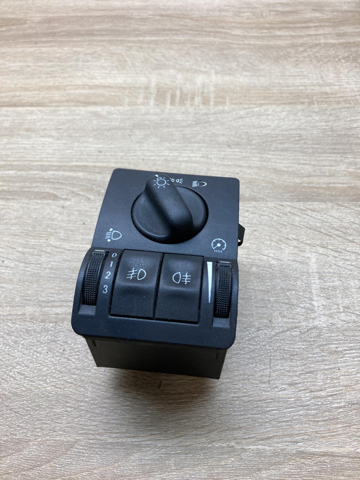 09133249 09138347  Light switch Opel Zafira A