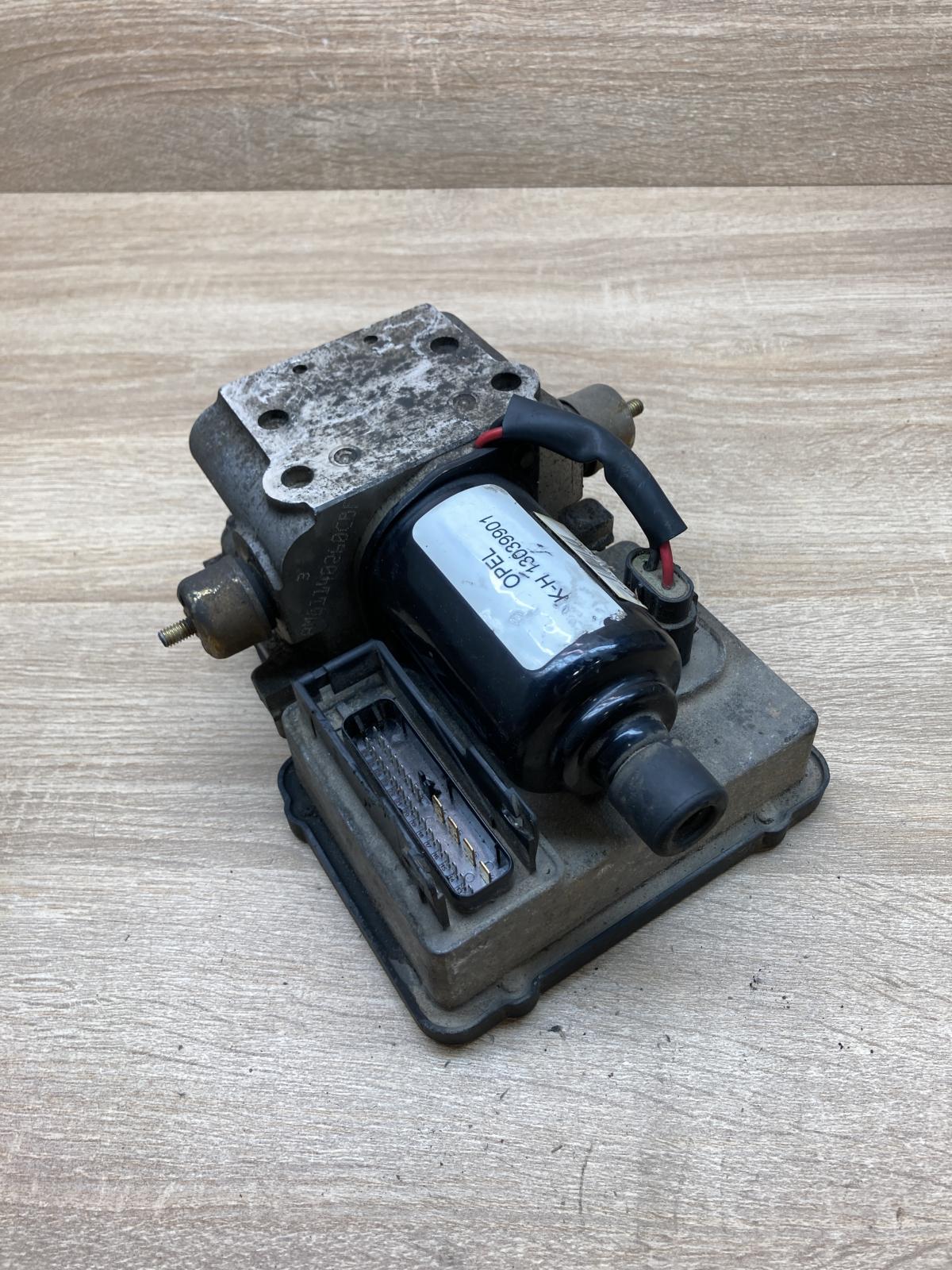 13039901 13040101 S108022001 ABS Pump Opel Vectra B