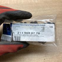 A2119880778 MB Screw  Other exterior part Mercedes-Benz E W211