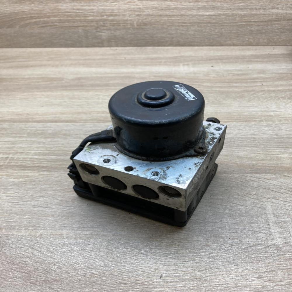 9496942 9496941  ABS Pump Volvo V70
