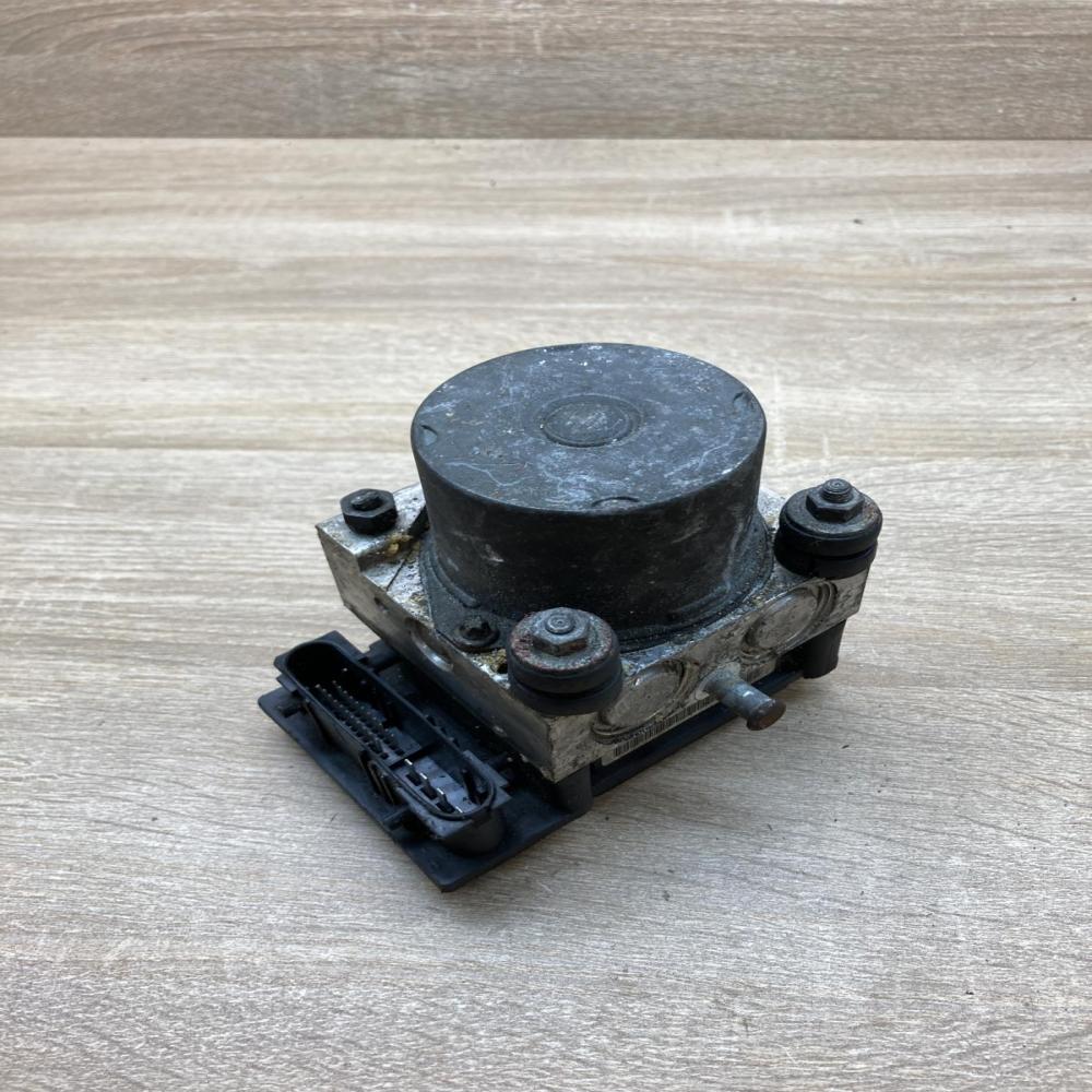 47660 AX600 0265800319 47660AX600 ABS Pump Nissan Micra