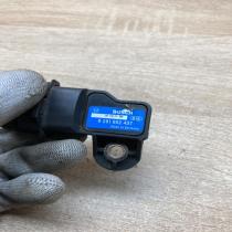 0281002437   Air pressure sensor Opel Astra H