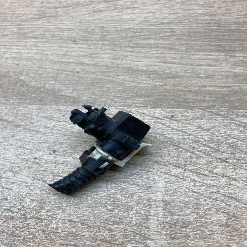 09152245   Outside/exterior temperature sensor Opel Zafira A