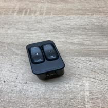 24409205   Electric window control switch Opel Meriva A