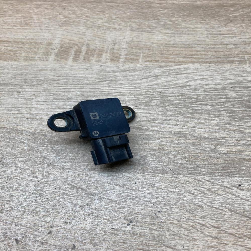 24426679   Air pressure sensor Opel Zafira A