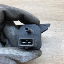 7700113709   Turbo solenoid valve Renault Megane III