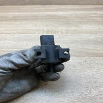 037906283D   Vacuum valve Volkswagen PASSAT B6