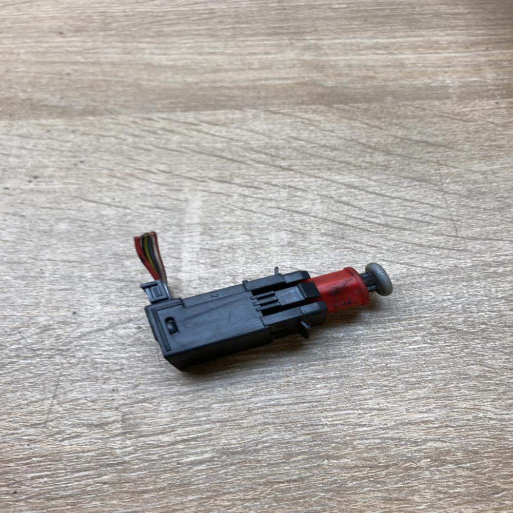 13178792   Brake pedal sensor switch Opel Vectra C