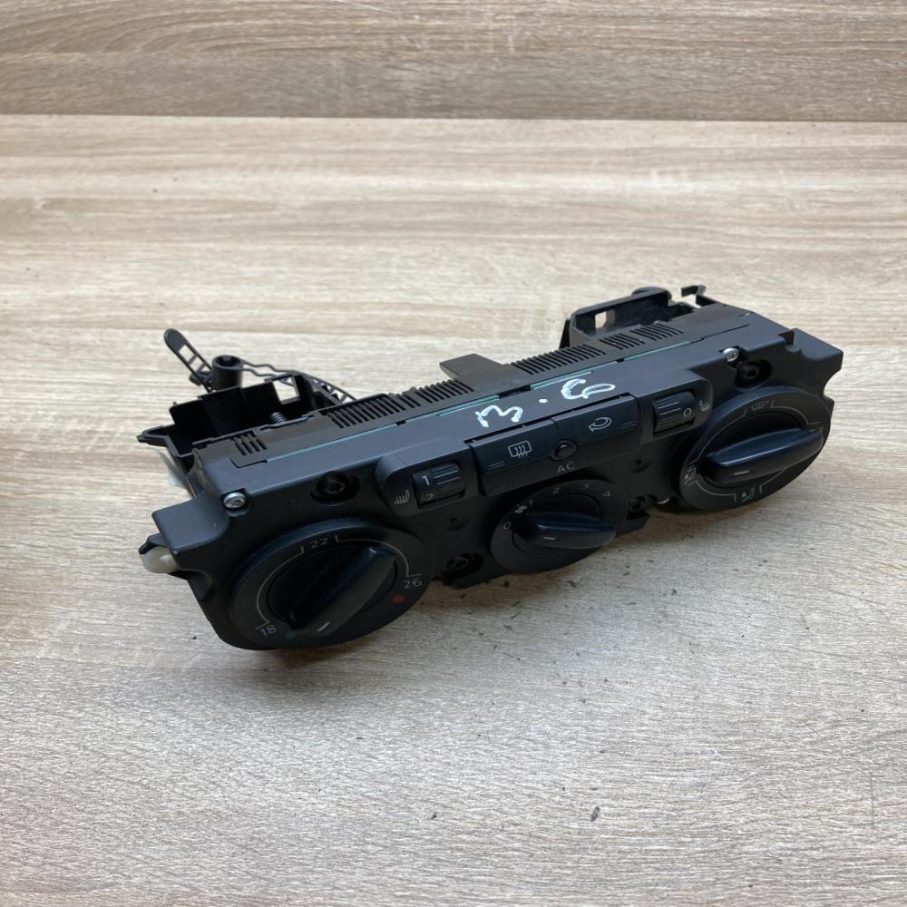 1CF747309 1CF747309 61  Climate control unit Volkswagen PASSAT B6