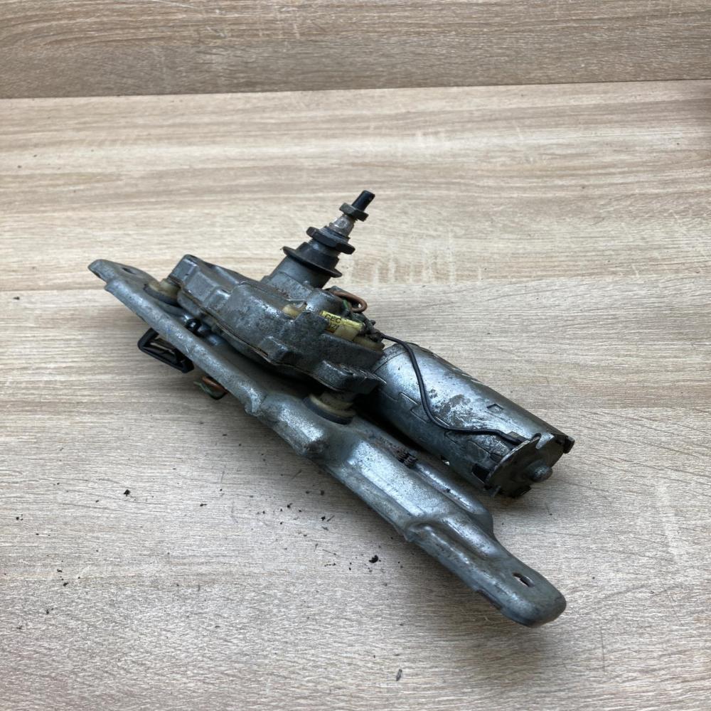 1H6955717   Rear window wiper motor Volkswagen Golf III