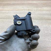 3C1907511A   Air flap motor/actuator Volkswagen PASSAT B6