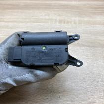 8E1820511C 0132801302  Air flap motor/actuator Audi A4 S4 B6 8E 8H