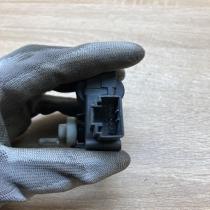 4F0820511A 0132601359  Air flap motor/actuator Audi A6 S6 C6 4F