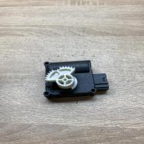 4F0820511B 0132801369  Air flap motor/actuator Audi A6 S6 C6 4F