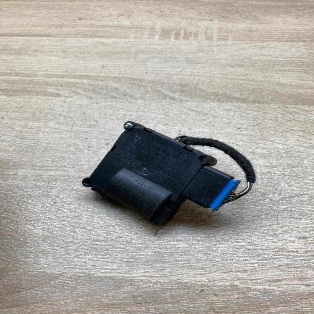 4F0820511A 0132801359  Air flap motor/actuator Audi A6 S6 C6 4F