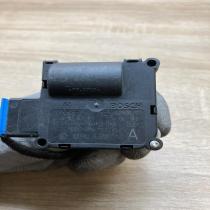 4F0820511A 0132801359  Air flap motor/actuator Audi A6 S6 C6 4F