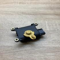 8D2820511C 0132801244  Air flap motor/actuator Audi A4 S4 B5 8D