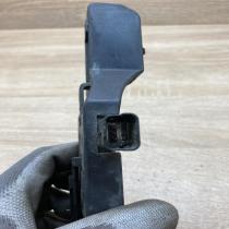 8200008430   Front door exterior handle/bracket Renault Laguna II
