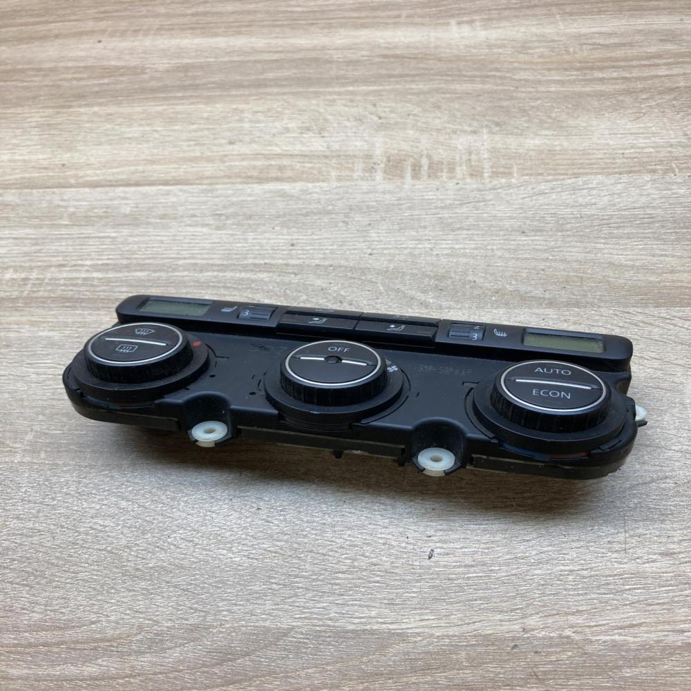 746775 12 74677512  Climate control unit Volkswagen PASSAT B6
