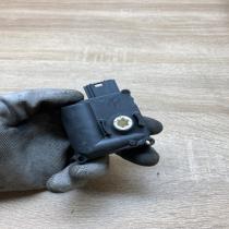 4F0820511A 0132801359  Air flap motor/actuator Audi A6 S6 C6 4F