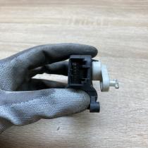 1K1907511C 0132801340  Air flap motor/actuator Volkswagen PASSAT B6