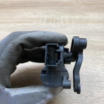1K0907511B 0132801341 1K0820915 Air flap motor/actuator Volkswagen Touran I