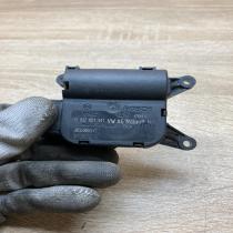1K0907511B 0132801341 1K0820915 Air flap motor/actuator Volkswagen Touran I