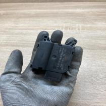 1K0907511 0132801345  Air flap motor/actuator Volkswagen Golf V