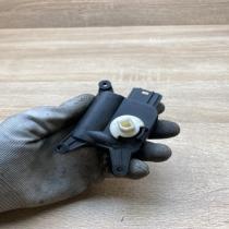 1K1907511G 0132801338  Air flap motor/actuator Volkswagen Golf VI