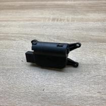 8E1820511D 0132801305  Air flap motor/actuator Audi A4 S4 B6 8E 8H