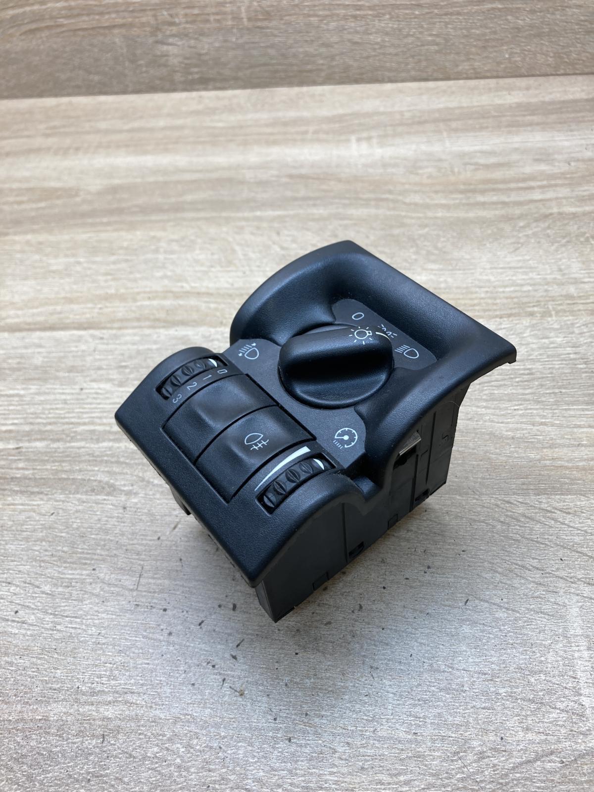 90569813 90504968  Light switch Opel Vectra B