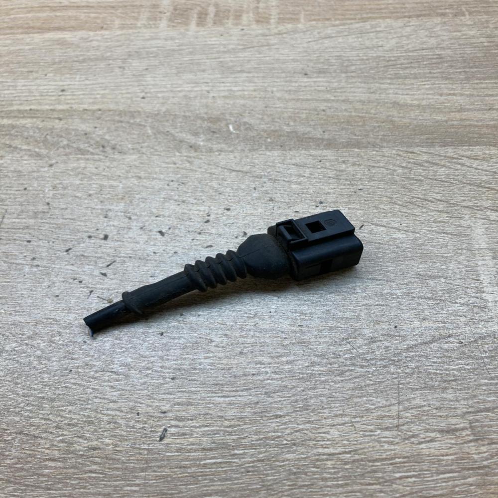 1J0973722   Plug wire Volkswagen PASSAT B6