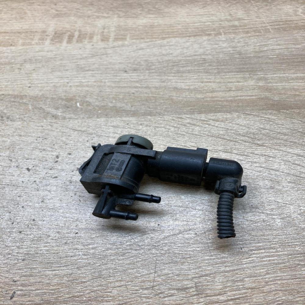 1J0906283C   Turbo solenoid valve Volkswagen Golf V