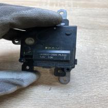 063800 0920 0638000920  Air flap motor/actuator Toyota Auris 150