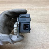 063800 1100 0638001100  Air flap motor/actuator Toyota RAV 4 (XA30)