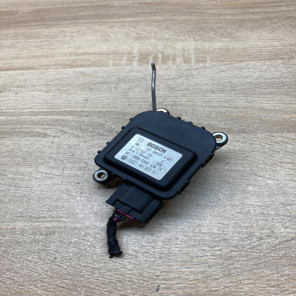 4B1820511 0132801126  Air flap motor/actuator Audi A6 S6 C5 4B